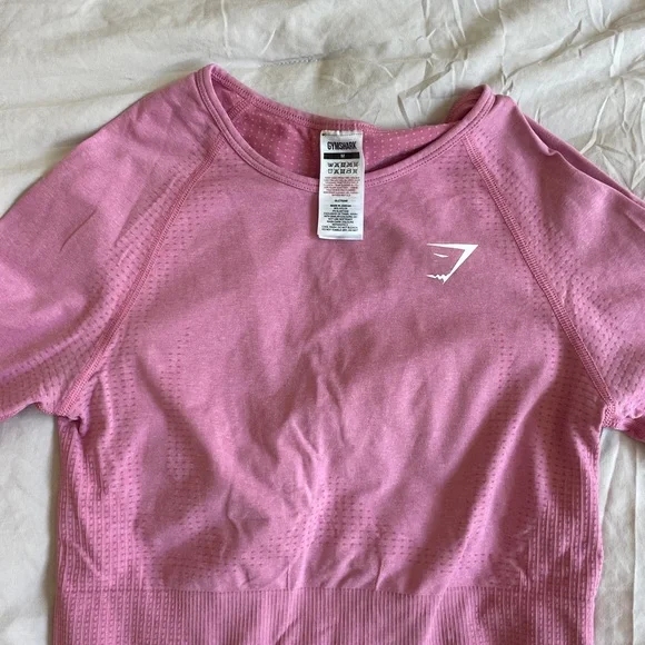 Gymshark Pink and Black Long Sleeve Crop Tops - Picture 2 of 3